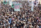 هزاران یمنی با هدف ایجاد تغییرات سیاسی در میادین اصلی صنعا تجمع کردند