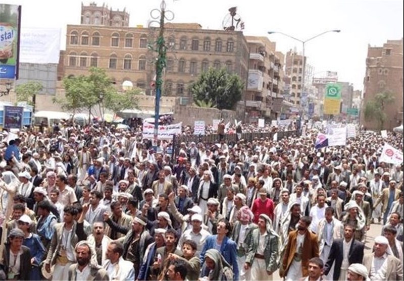 تظاهرات گسترده مردمی علیه دولت صنعا آغاز شد