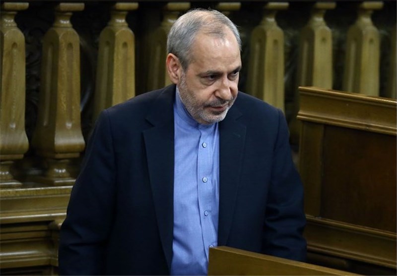 Iran’s Parliament Gives Vote of Confidence to Education Minister