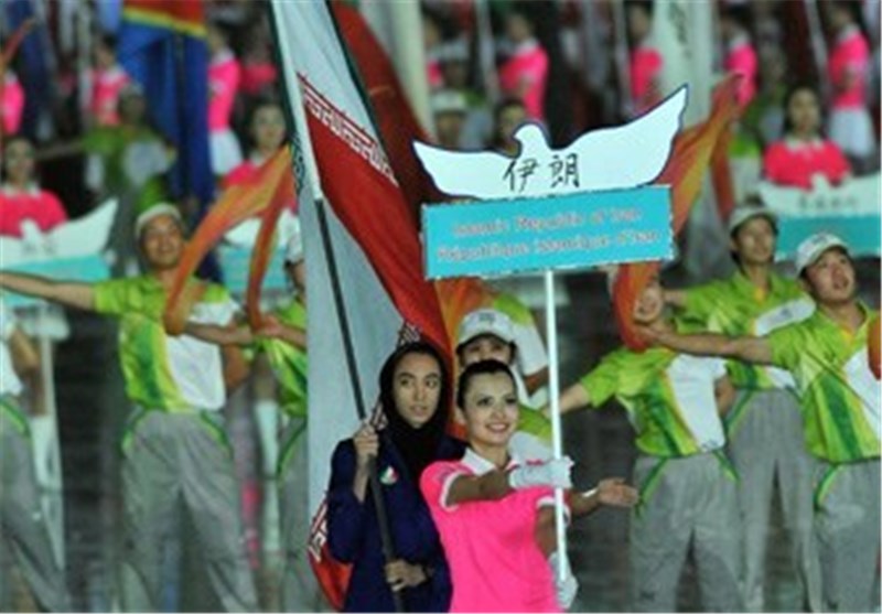 Iran’s Flag-Bearer Alizadeh Wins Gold at Youth Olympics