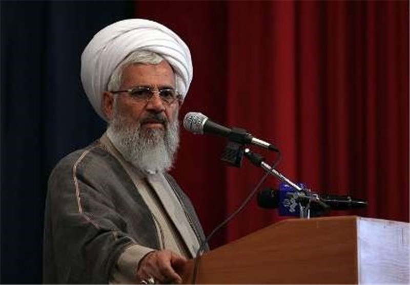 امام جمعه زنجان: قدرت دفاعی موشکی ایران بزرگترین عامل بازدارنده حمله دشمنان است