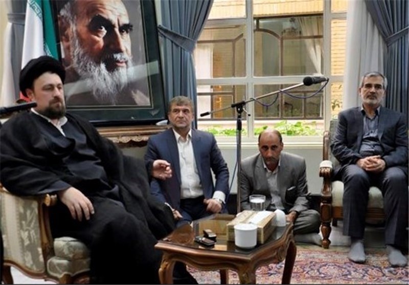 مدیران اجرایی استان البرز با آرمان های امام(ره) تجدید میثاق کردند‌