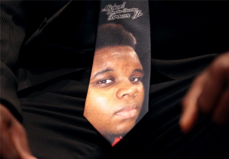 Michael Brown Family&apos;s Lawyers to Present New Evidence in Ferguson Shooting