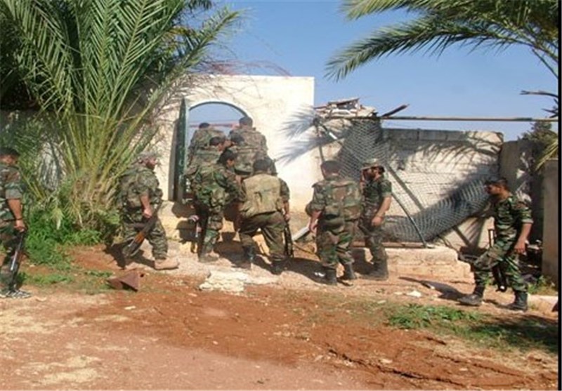 ادامه عملیات ارتش سوریه علیه تروریست‌ها در حومه دمشق و دیرالزور