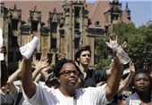 اعتراض به نژادپرستی پلیس آمریکا در فرگوسن و وعده اعتراضات بیشتر در روز کارگر