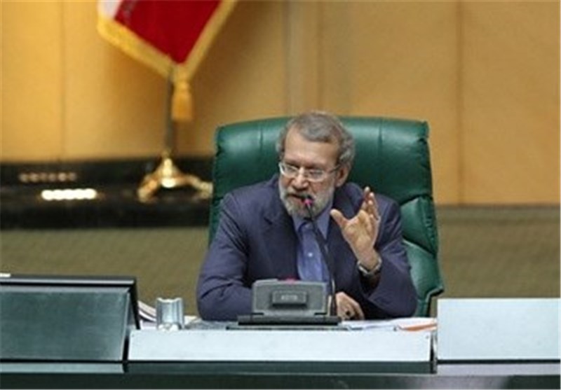 ماموریت لاریجانی به کمیسیون امنیت ملی برای پیگیری حادثه اسیدپاشی/ &quot;سیاسی کردن اسیدپاشی فرصت‌طلبی است&quot;