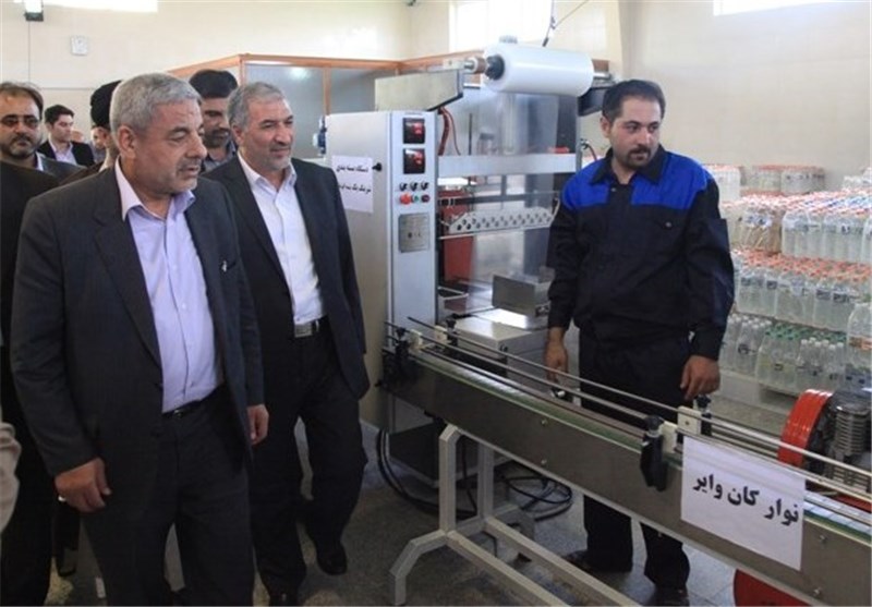 کارخانه تولید عرقیات گیاهی با ظرفیت 1500 تن در ارومیه افتتاح شد