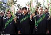 کاروان خادمان حرم رضوی وارد ایلام شدند/کربلای ایران به عشق رضا(ع) تپید