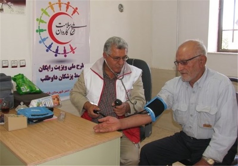 خدمات پزشکان هلال احمر در روستاهای محروم استان سمنان
