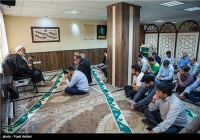 حضور حجت الاسلام رحیمیان تولیت مسجد جمکران در خبرگزاری تسنیم