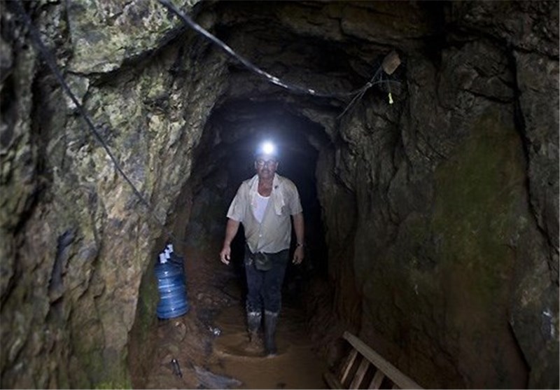 فرو ریختن معدن در شهرستان نمین 11 کارگر را راهی بیمارستان کرد