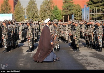 مراسم العرض الصباحی فی مقر خاتم الانبیاء (ص) للمضادات الجویة