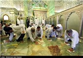 مراسم غبارروبی حرم شاهچراغ به مناسبت روز بزرگداشت وی