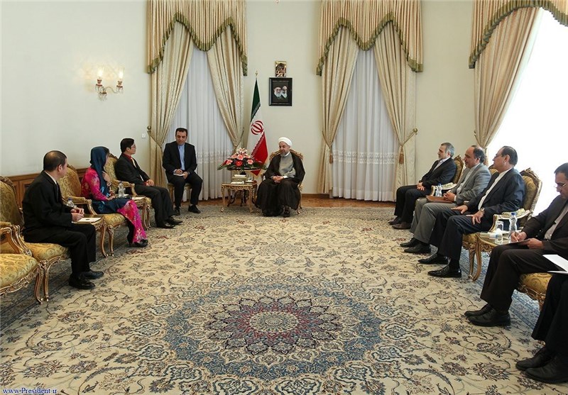 Rouhani: No Obstacle to Expansion of Iran, Vietnam Ties