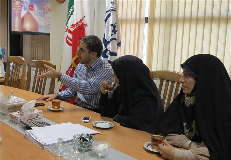 خبرنگاران تسنیم فارس در وقف جمعی ساخت بیمارستان سرطان استان سهیم شدند