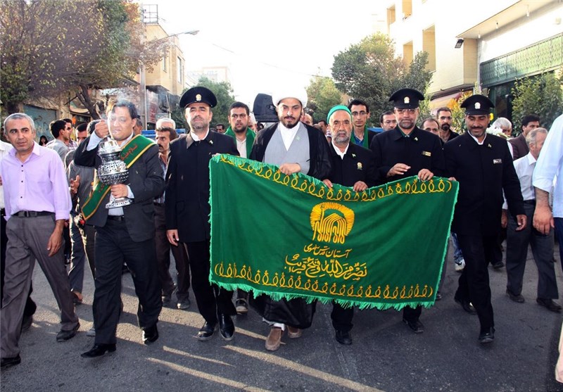 جشن میلاد امام رضا (ع) با حضور خادمان رضوی در لارستان برگزار می‌شود