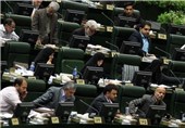 تقدیر از جانبازان و ایثارگران جنگ تحمیلی در صحن علنی مجلس