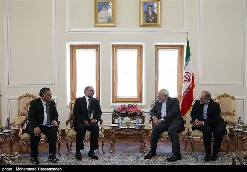 Iran FM: Economic Progress Key to Countering Extremism