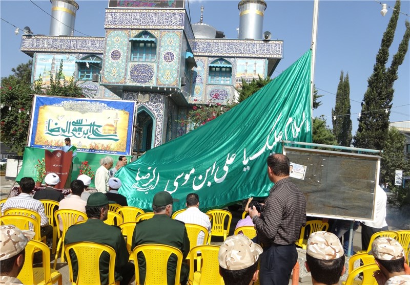 اهتزاز پرچم امام رضا(ع) در بقعه آقا سید محمد کیاکلایه لنگرود+ تصاویر