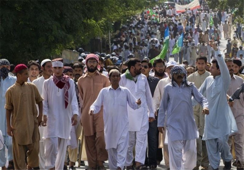 برگزاری تظاهرات ضد دولتی حزب «تحریک انصاف» در شهر لاهور پاکستان