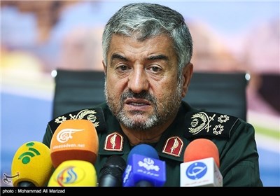 IRGC Commander Holds Press Conference in Tehran