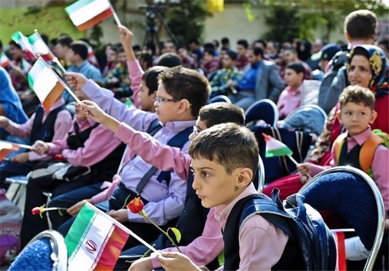 مدارس همدان به وسایل ورزشی تجهیز شد