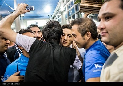 Iran Wrestling Team Returns Home