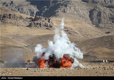 Iranian Tribes Stage Joint Wargame 
