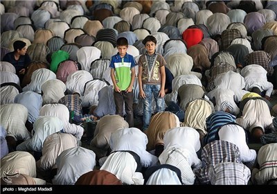 صلاة الجمعة فی طهران تقام بامامة آیة الله احمد جنتی
