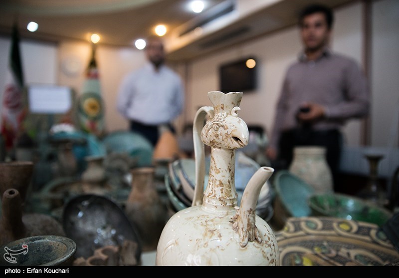 کشف اشیاء عتیقه‌ با قدمتی بیش از 3000 سال در مرند