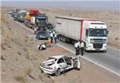 برخورد شدید 2 خودرو در کمربندی اراک 9 کشته و مجروح برجای گذاشت