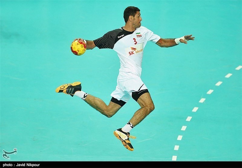 نصیری: بحرینی‌ها ضد هندبال بازی کردند/ حاشیه‌ها تمام خواهد شد