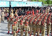 رژه نیروهای مسلح در اردبیل برگزار می‌شود‌