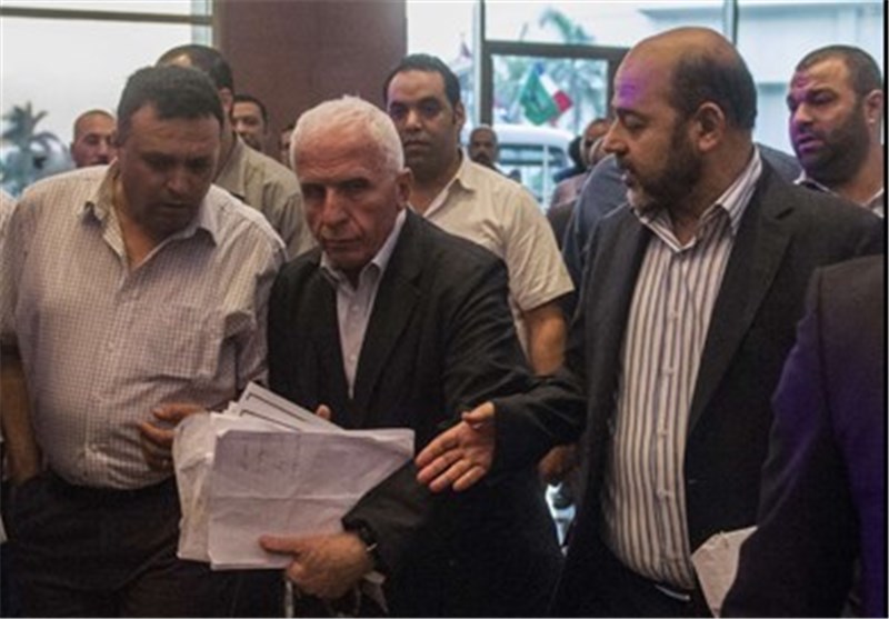 هیئت فلسطینی مذاکرات قاهره را به حال تعلیق درآورد