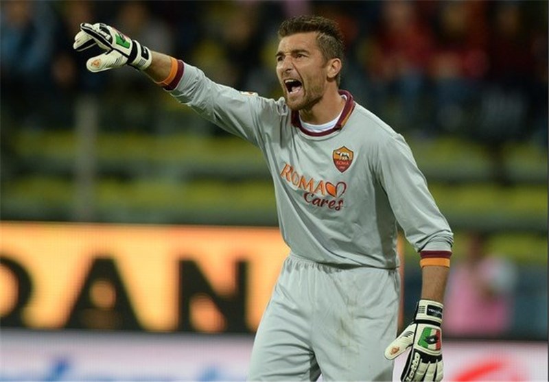 موناکو دروازه‌بان رم را به‌خدمت گرفت