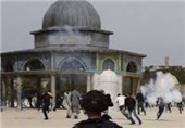 اعتکاف صدها فلسطینی در مسجد الاقصی برای مقابله با یورش شهرک نشینان