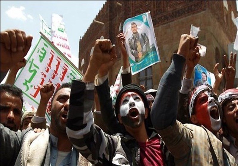 تظاهرات فی الیمن ضد عقوبات تفرضها واشنطن على اثنین من القادة الحوثیین