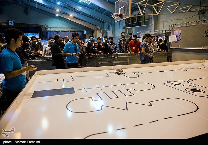 شرکت 100 تیم در نخستین دوره مسابقات ربوتیکس ایران