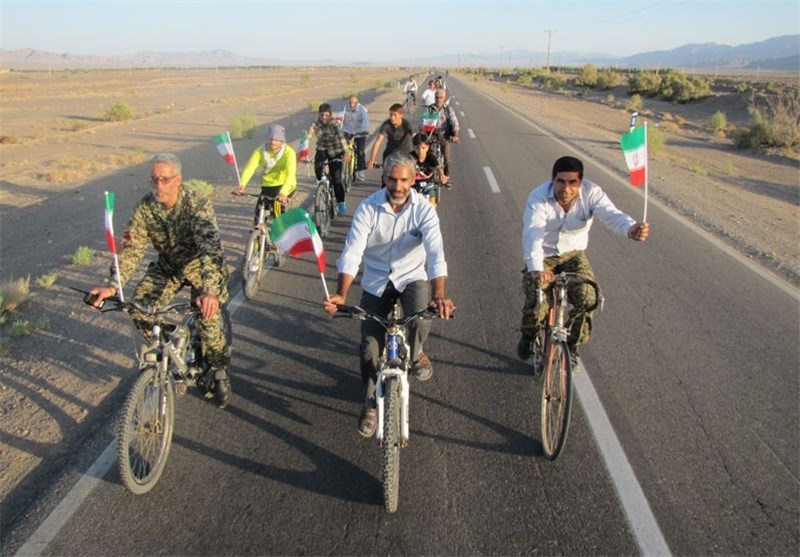 همایش دوچرخه سواری ایثارگران خراسانی در مشهد برگزار شد