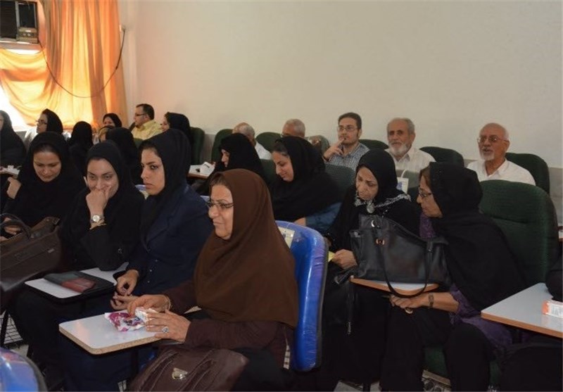 سوادآموزی اولیا با مشارکت فرهنگیان بازنشسته بوشهر آغاز شد