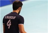 اهدای لباس امضا شده تیم ملی والیبال به آستان امام(ره) + تصاویر