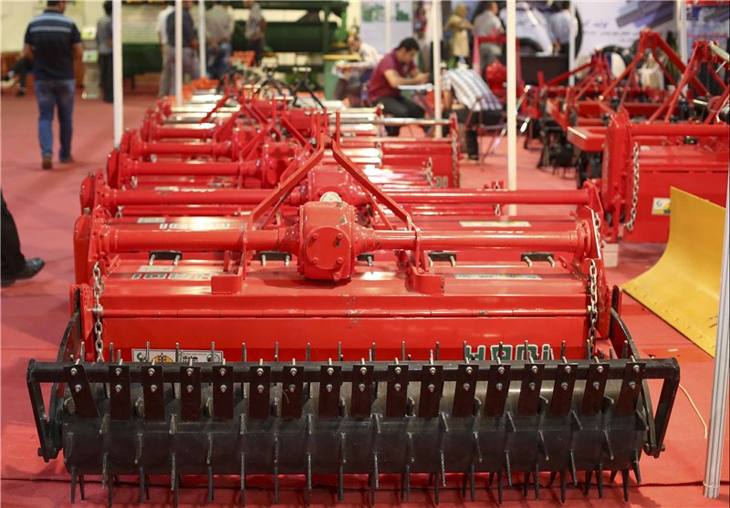 ماشین آلات مکانیزه برای توسعه کشاورزی در لرستان فراهم شود