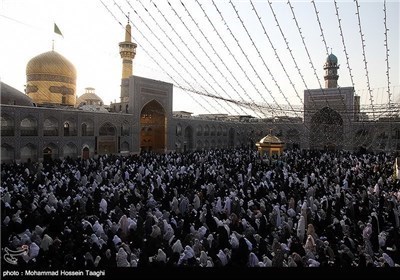 اقامة مراسم دعاء عرفة وصلاة عید الاضحی فی شتی ارجاء ایران الاسلامیة