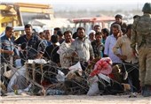 5 هزار آواره کُرد عین العرب در مرز سوریه و ترکیه تحت محاصره‌اند/عقب نشینی تروریست‌ها پس از درگیری سنگین