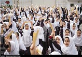 جشن عاطفه‌ها در 1260 مدرسه استان همدان برگزار می‌شود