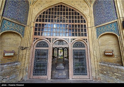 Iran’s Beauties in Photos: Tomb of Hafez