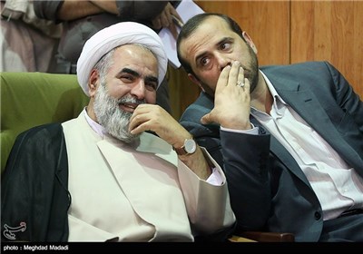 حسین طلا و حجت الاسلام روح‌الله حسینیان در همایش وحدت اصولگرایان