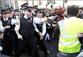 تصاویرحمله پلیس لندن به تظاهرات کردها‎