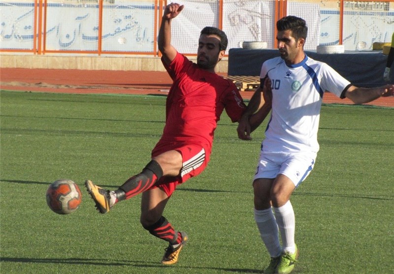 تیم فوتبال وحدت قم برابر فجر جم بوشهر مغلوب شد