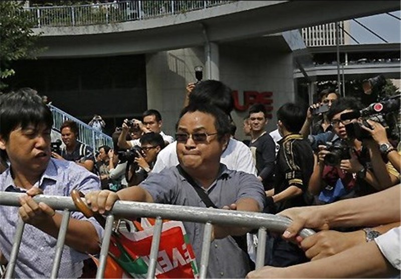 تصاویر اعتراضات هنگ کنگ به خشونت کشیده شد
